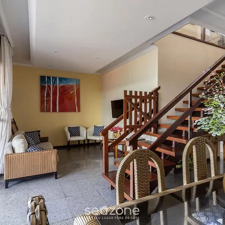 Cobertura c/ vista para mar em Cabo Frio/RJ IBZ402-3